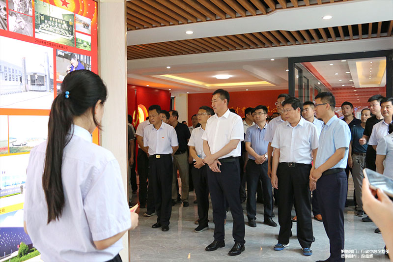 国有企业高质量发展干部下基层服务队来企参观调研